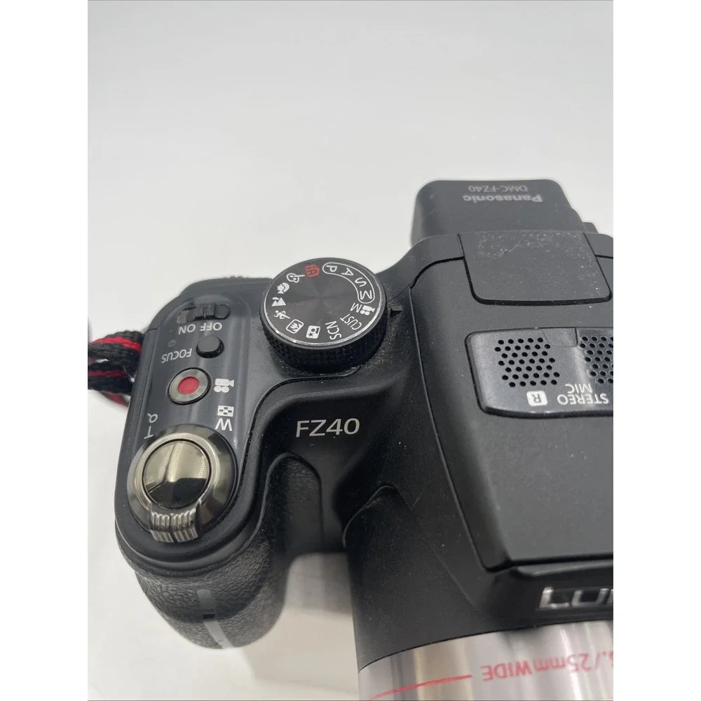 Panasonic Lumix DMC-FZ40 Digital Camera 14MP 24x Zoom+Battery+Charger+SD Card+
